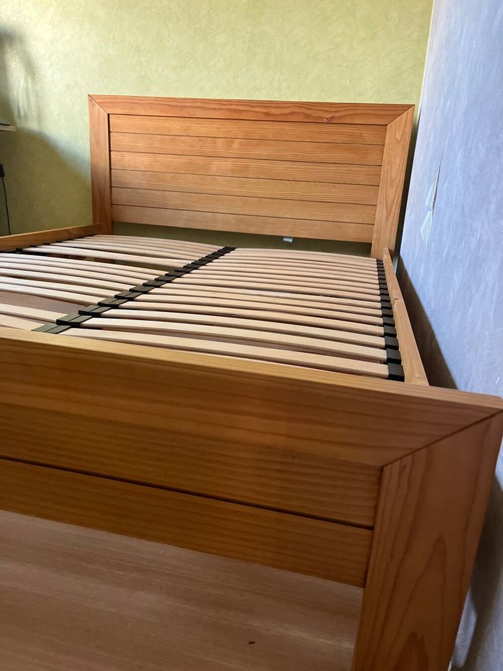 LIT en bois sommier &agrave; remplacer Meubles
