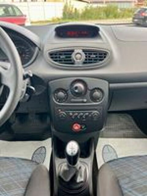 Clio III 1.2 16V 75 eco2 Authentique 2009 occasion 60870 Villers-Saint-Paul