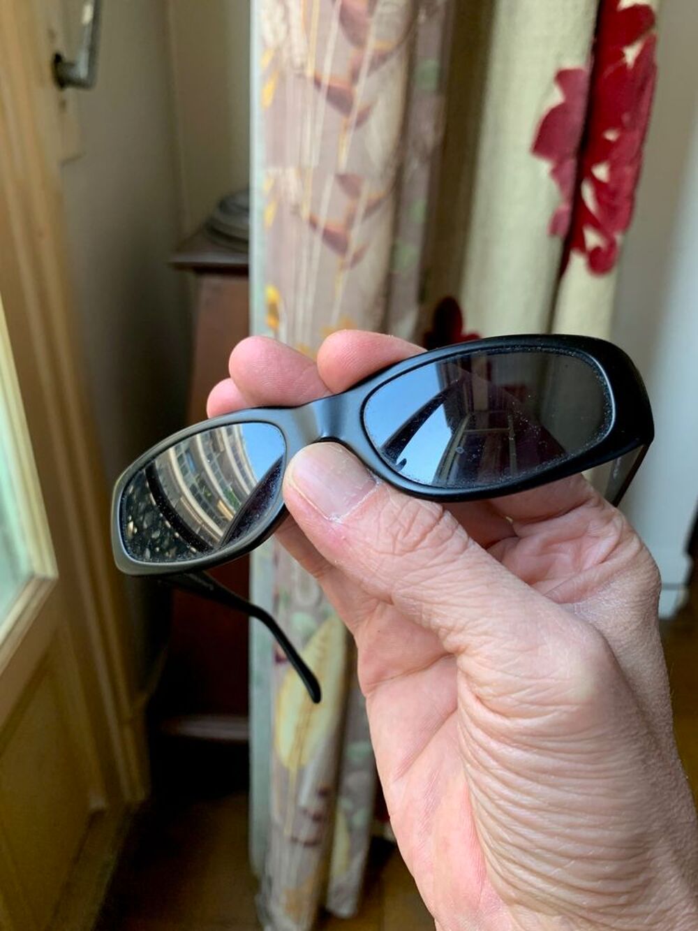 Paire de lunettes Armani Bijoux et montres