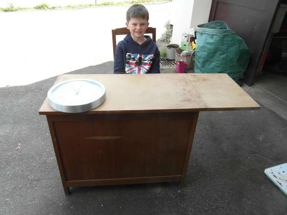 Bureau pour enfant Meubles
