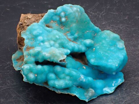 
Concr�tion d'H�mimorphite bleue sur gangue , Mine Sa Duches 89 Bertrichamps (54)