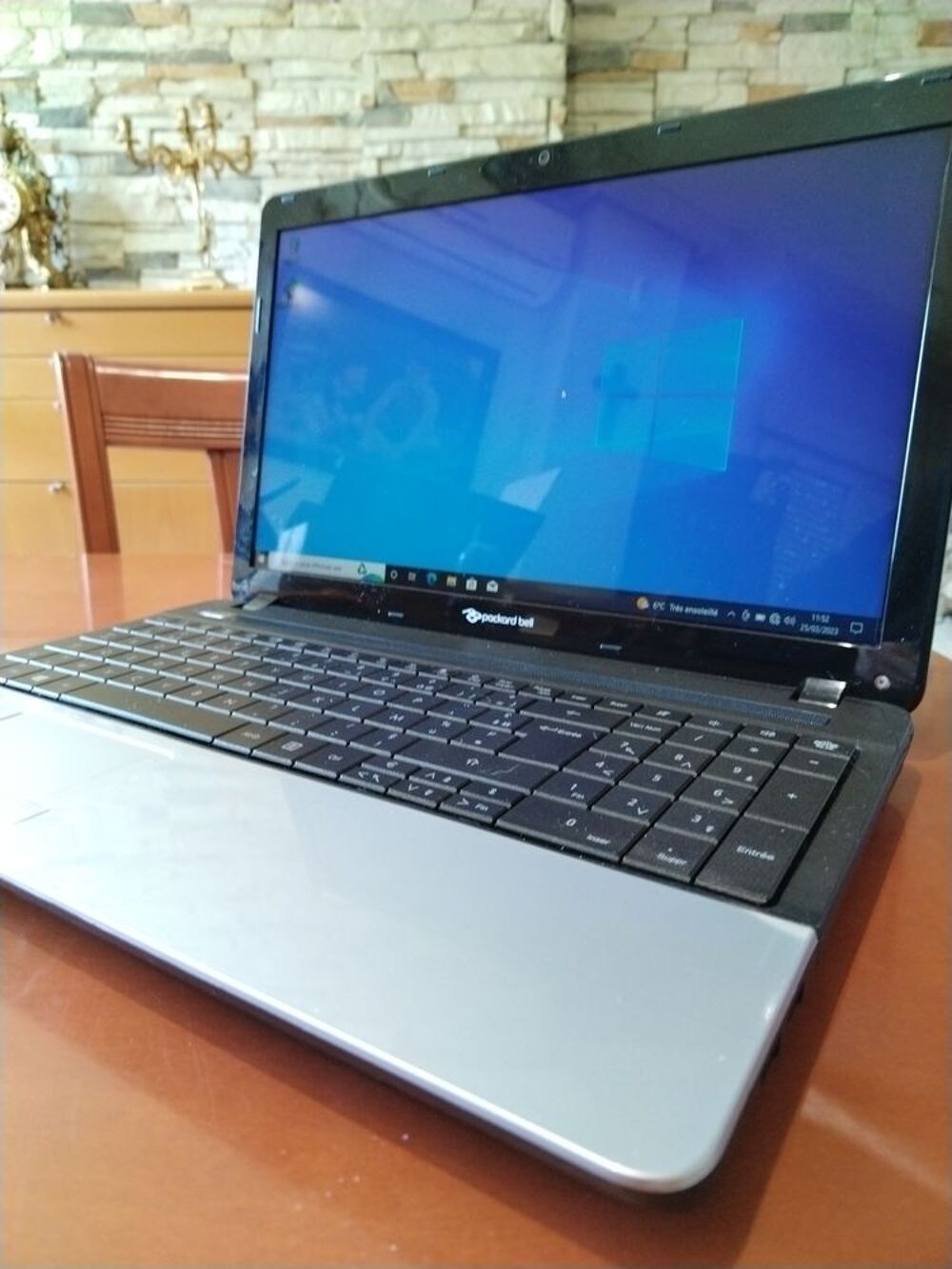PC PORTABLE PACKARD BELL i3 8Go SSD 120 Go R2573 Matériel informatique