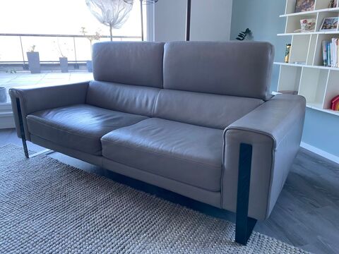 Canap cuir gris 3 places 300 Colmar (68)