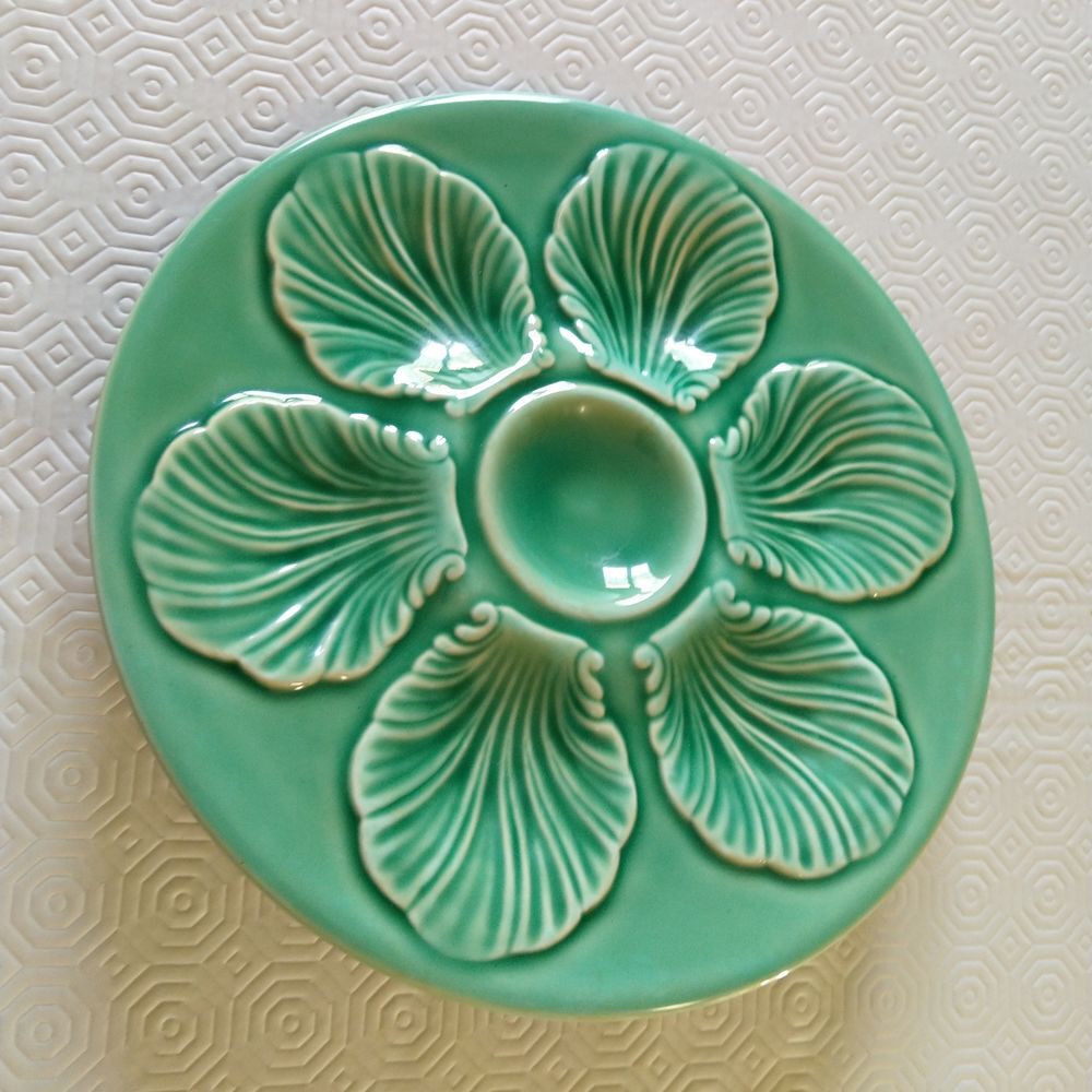 Rare ensemble multicolore de 6 assiettes &agrave; hu&icirc;tres PROCERAM
Décoration