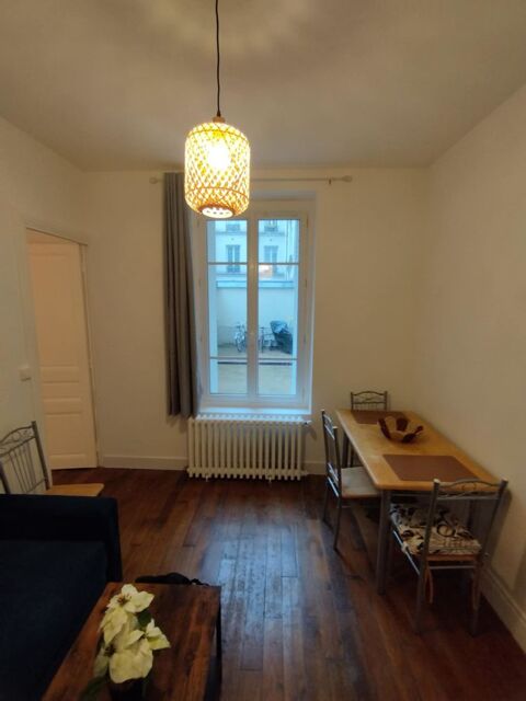  Appartement  louer 2 pices 36 m Paris