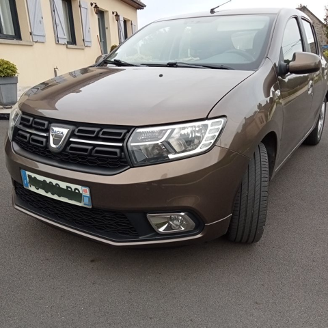 Dacia sandero SCe 75 Laur&eacute;ate