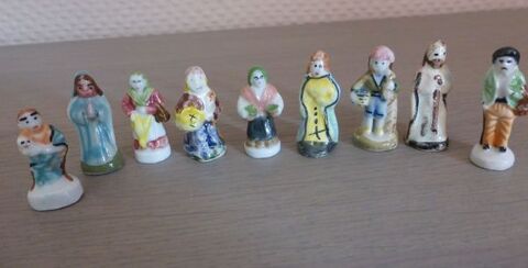 FEVES f�ves  PERSONNAGES  (4a) 1 Doussard (74)