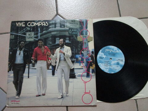 VIEUX VINYLE1982 VIVE COMPAS--VOLO VOLO  Villepinte (93)