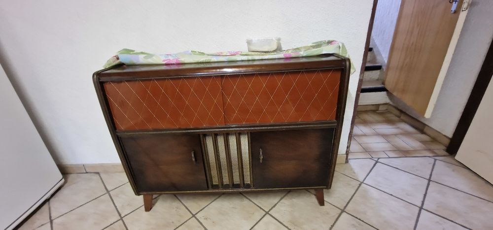 Meuble radio tourne disque CD et vinyles