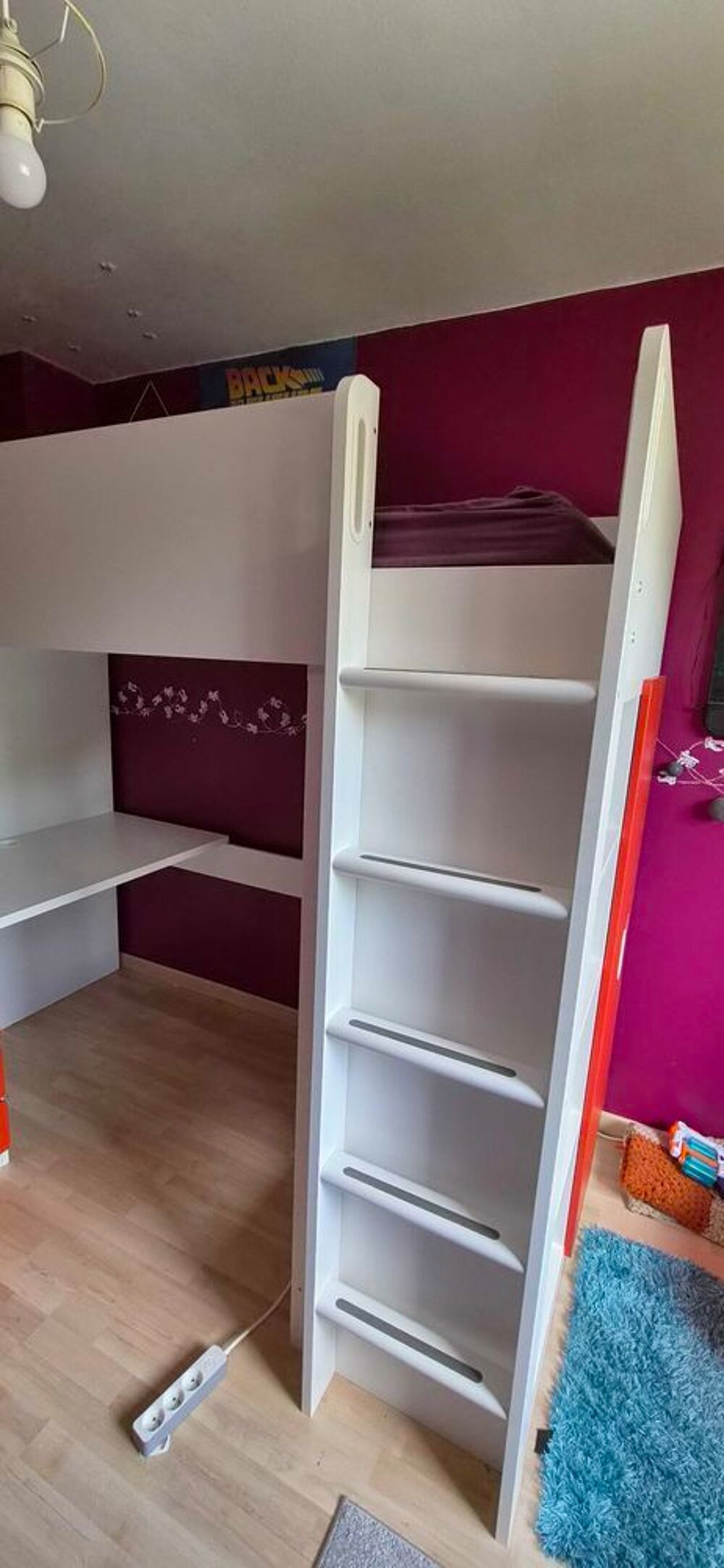 lit mezzanine avec bureau et penderie int&eacute;gr&eacute;e Meubles