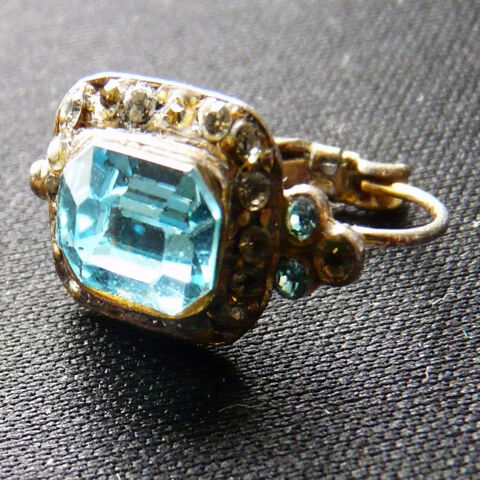 Paire de Boucles d'Oreilles de 2 Topazes Bleues 19i�me Or 125 Gravelines (59)