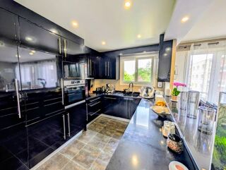  Appartement � vendre 4 pi�ces 77 m�