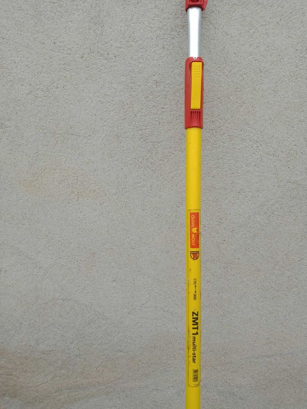 Manche t&eacute;lescopique outils wolf. Jardin