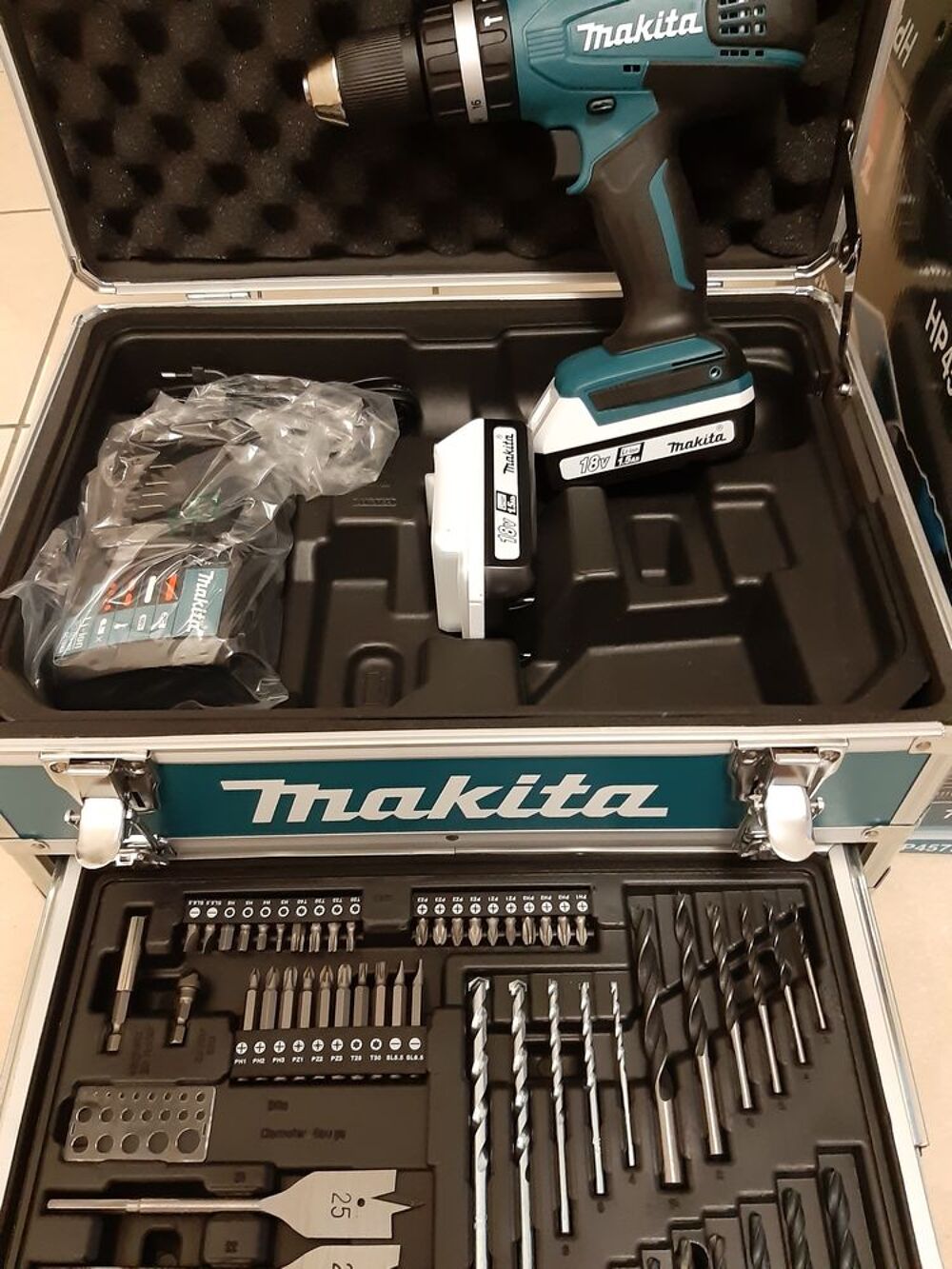 Coffret perceuse visseuse Makita Bricolage