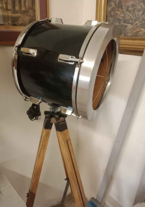 Lampe projecteur industrielle. 170 Nice (06)