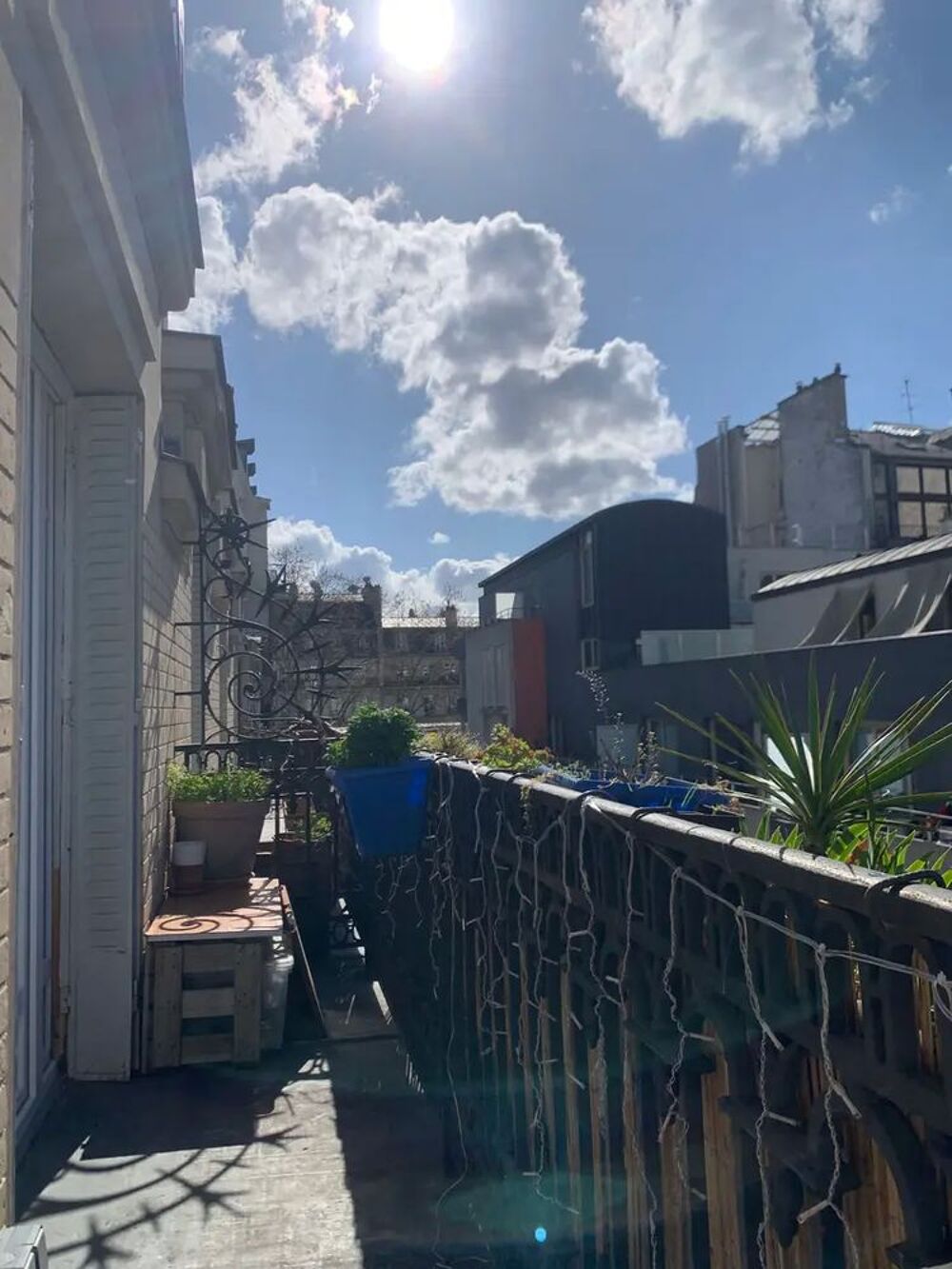 Location Appartement Appartement 58m, traversant et balcon filant Paris 18