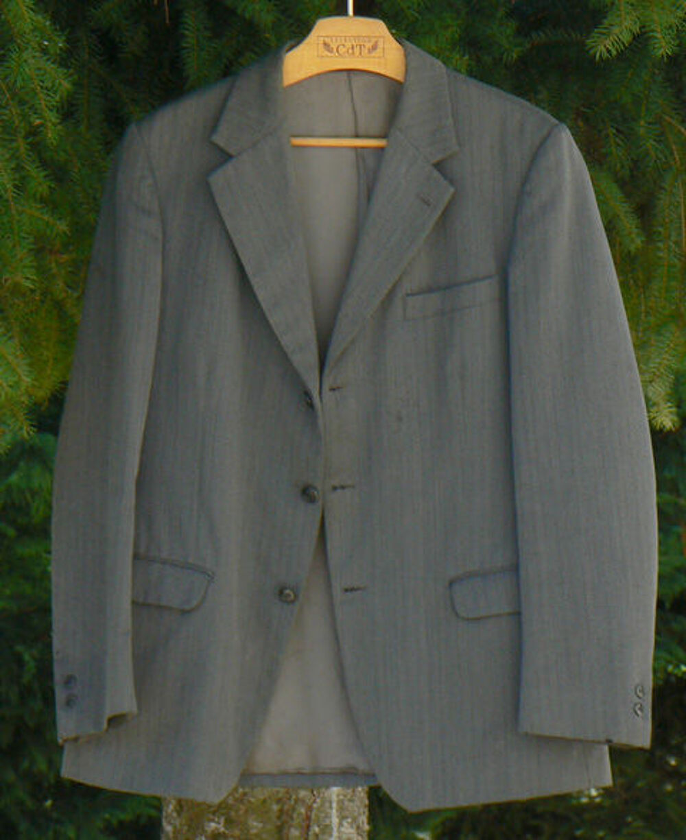 2 vestes grises en bon &eacute;tat T 46 Vêtements