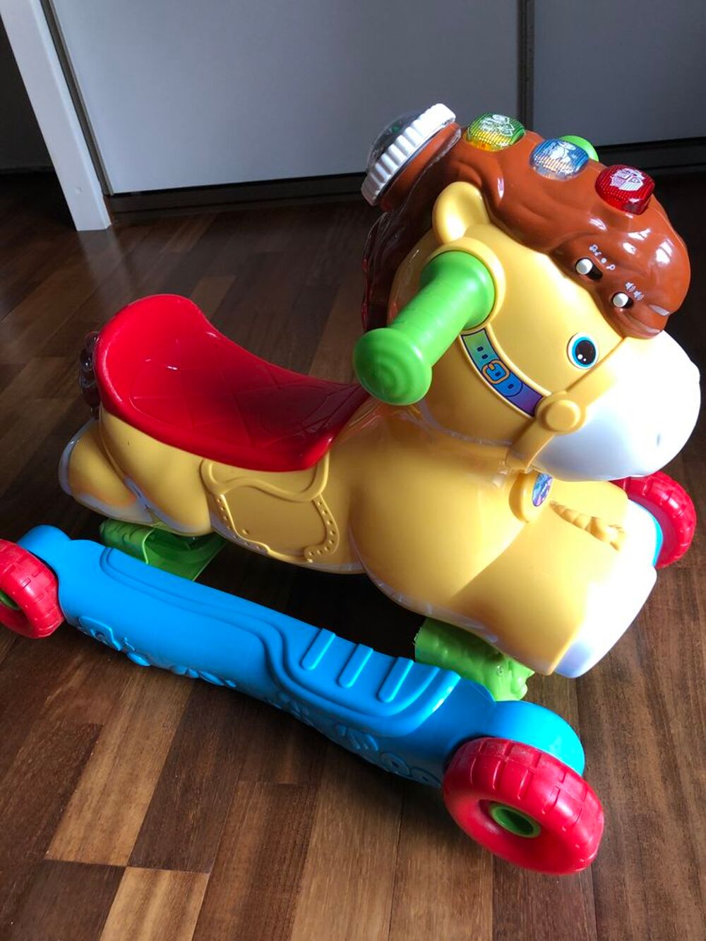 Cheval &agrave; bascule et mobile VTech Jeux / jouets