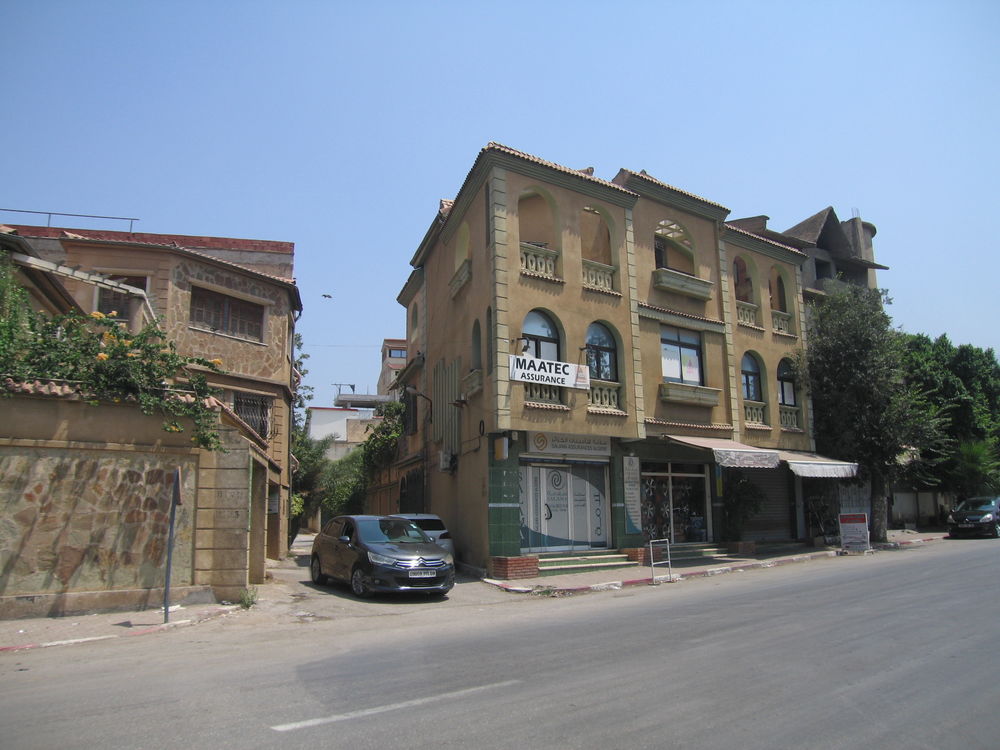 Vente Villa Villa avec acte+livret foncier+permis de construction+confor Blida, algérie (Algerie)