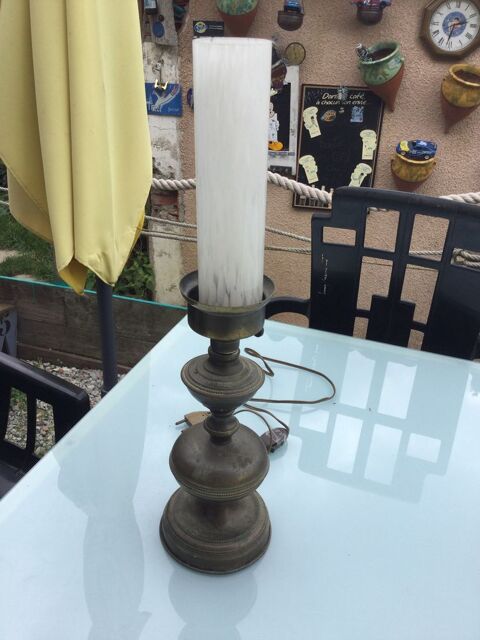 Lampe  ptrole ancienne lectrifie 48 Toulouse (31)