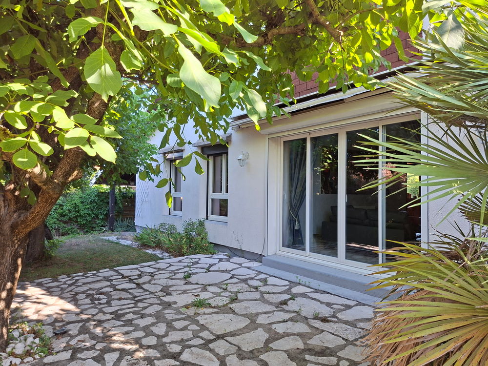 Maison 7 pièces 126 m² · à Saint-Médard-en-Jalles · 126 m² · 370 000 €