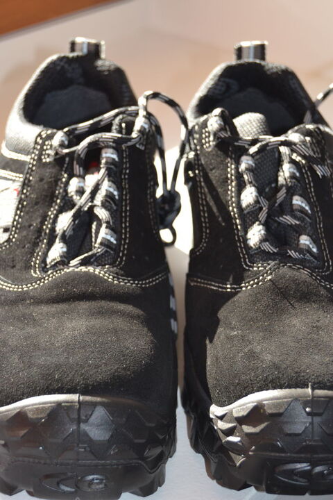 Chaussures de scurit 25 Mcon (71)