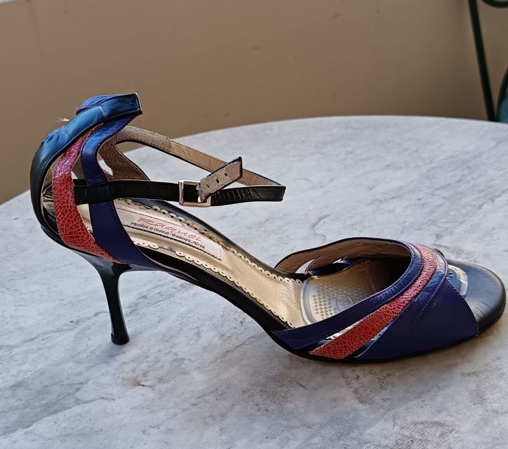 Chaussures femme T 39/40 mod&egrave;le unique RAQUEL Buenos Aires Chaussures