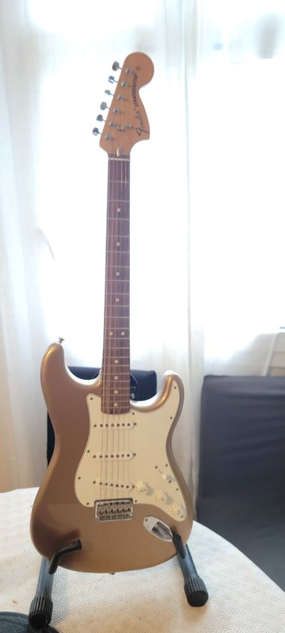 Fender Stratocaster Vintera 70's Instruments de musique