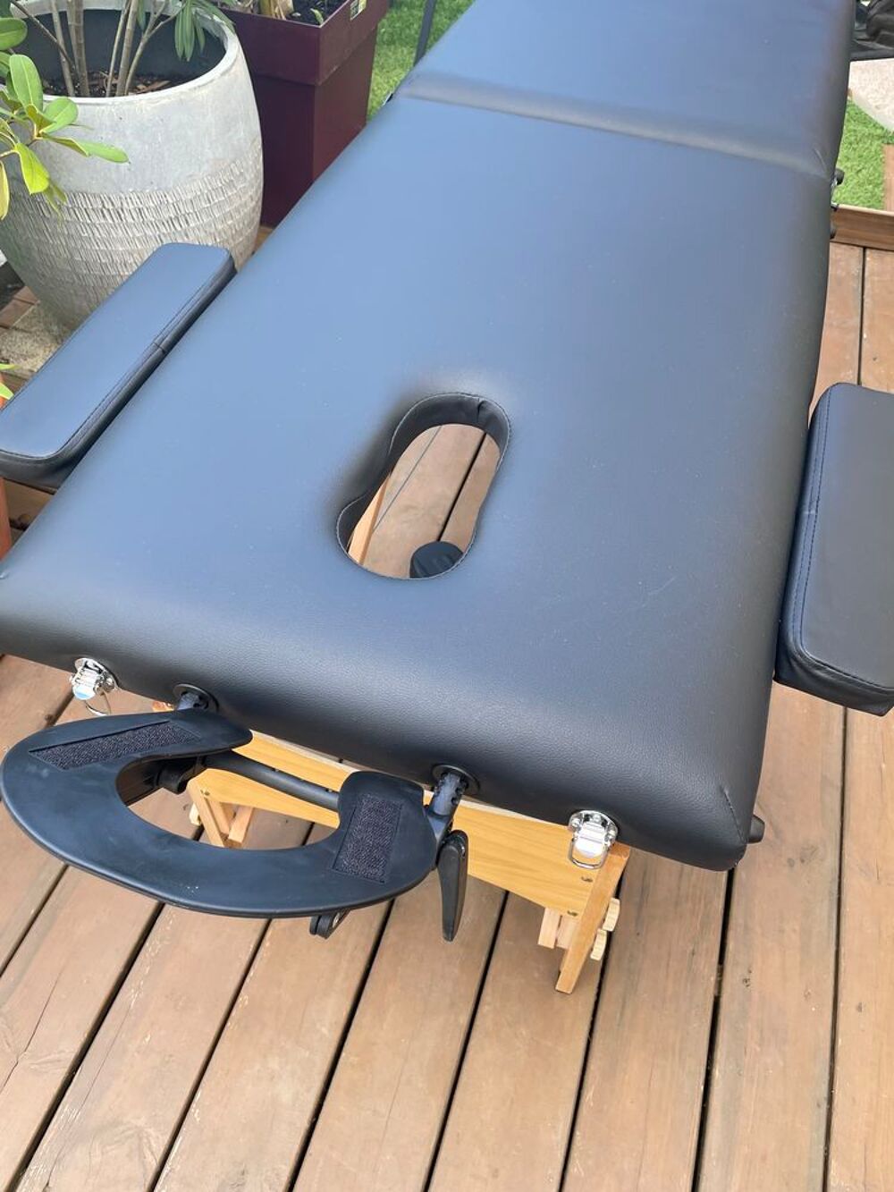 Table de massage neuve Meubles