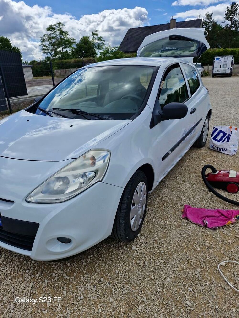 Clio III CLIO III SOCIETE DCI 75 ECO2 GENERIQUE EURO 5 2011 occasion 21400 Ch&acirc;tillon-sur-Seine