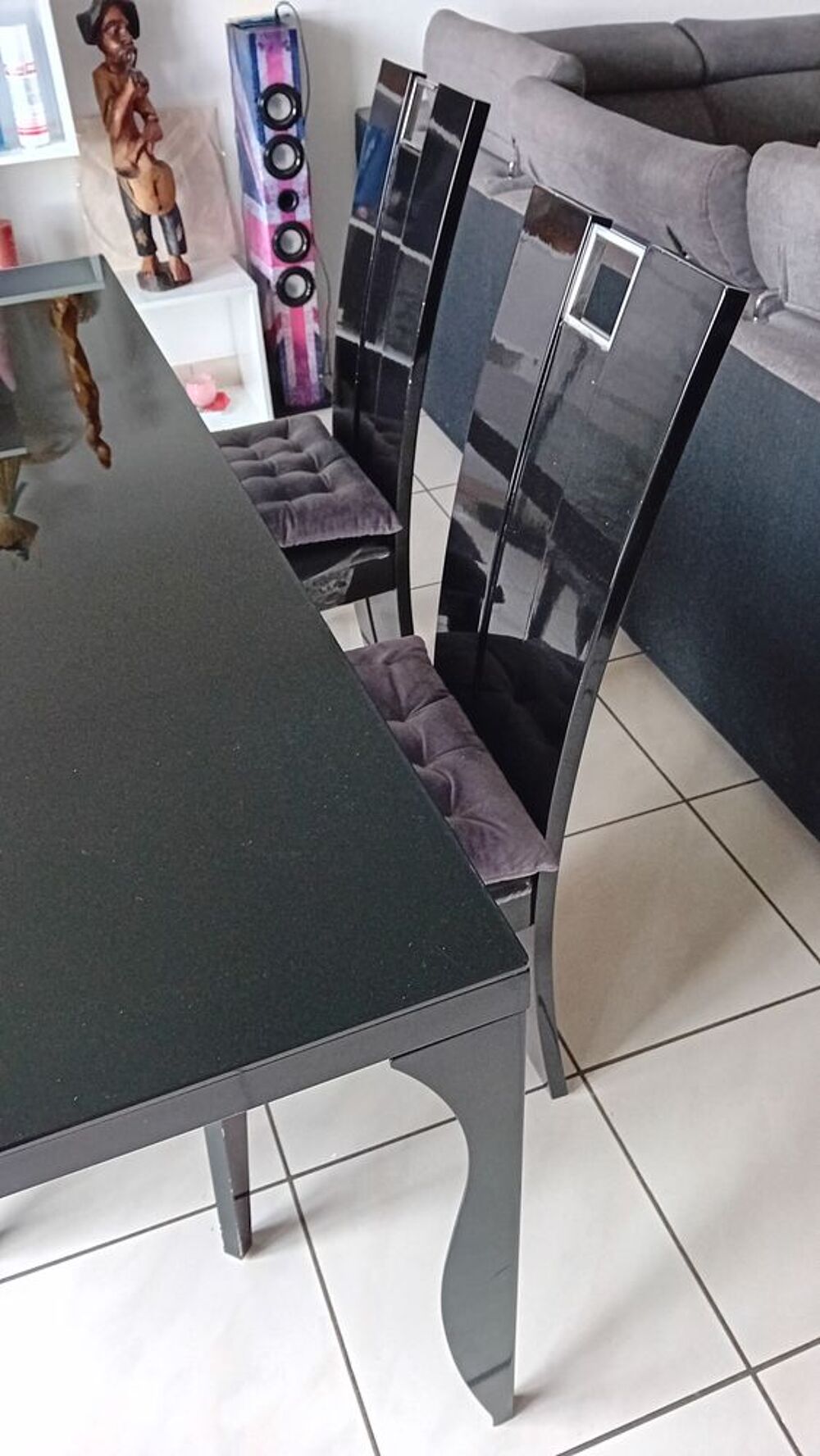 Table noire en verre Meubles
