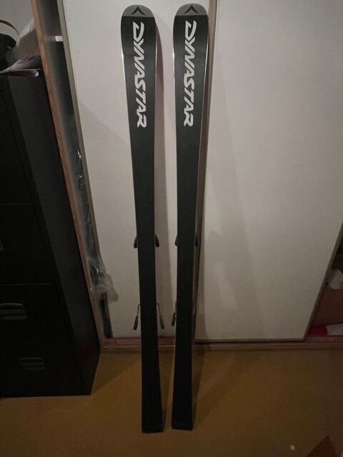 Equipement de ski complet pour femme 1,60, chaussures 39 95 Versailles (78)