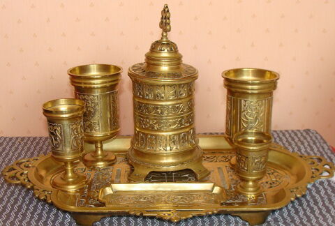 Ancien ncessaire de fumeur en bronze 95 Antony (92)