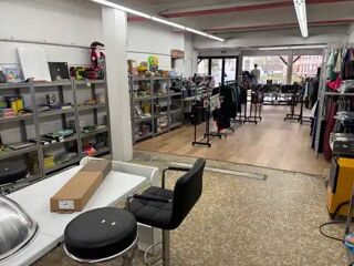Location Autre Local commercial 279.70 m² Salies de Béarn Salies-de-béarn