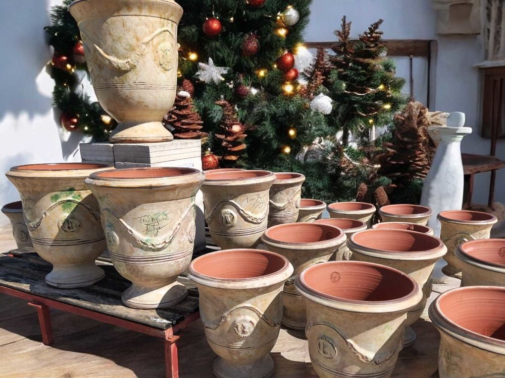 poteries vases vasques pots d'anduze jardinage jardin plantes arbres potasse fleur fleuriste Jardin