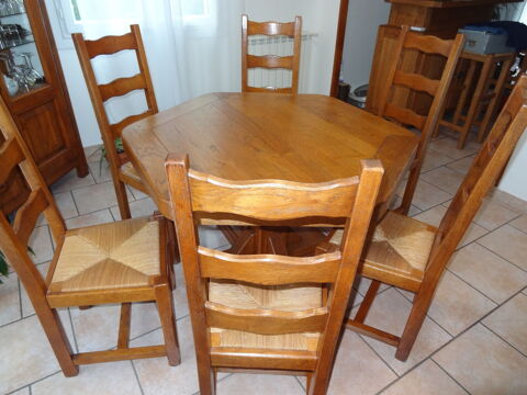 Table et 6 chaises  en chne massif 0 Martigues (13)