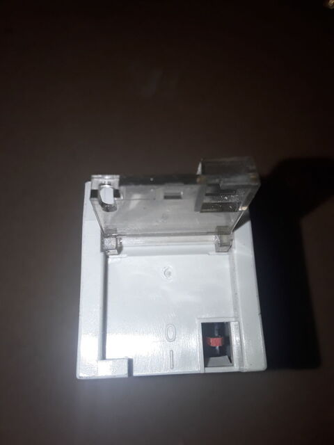 Zelio Relay -  bistable - 220Vca 50Hz - 4OF AVEC EMBASE
90 Serres-Castet (64)