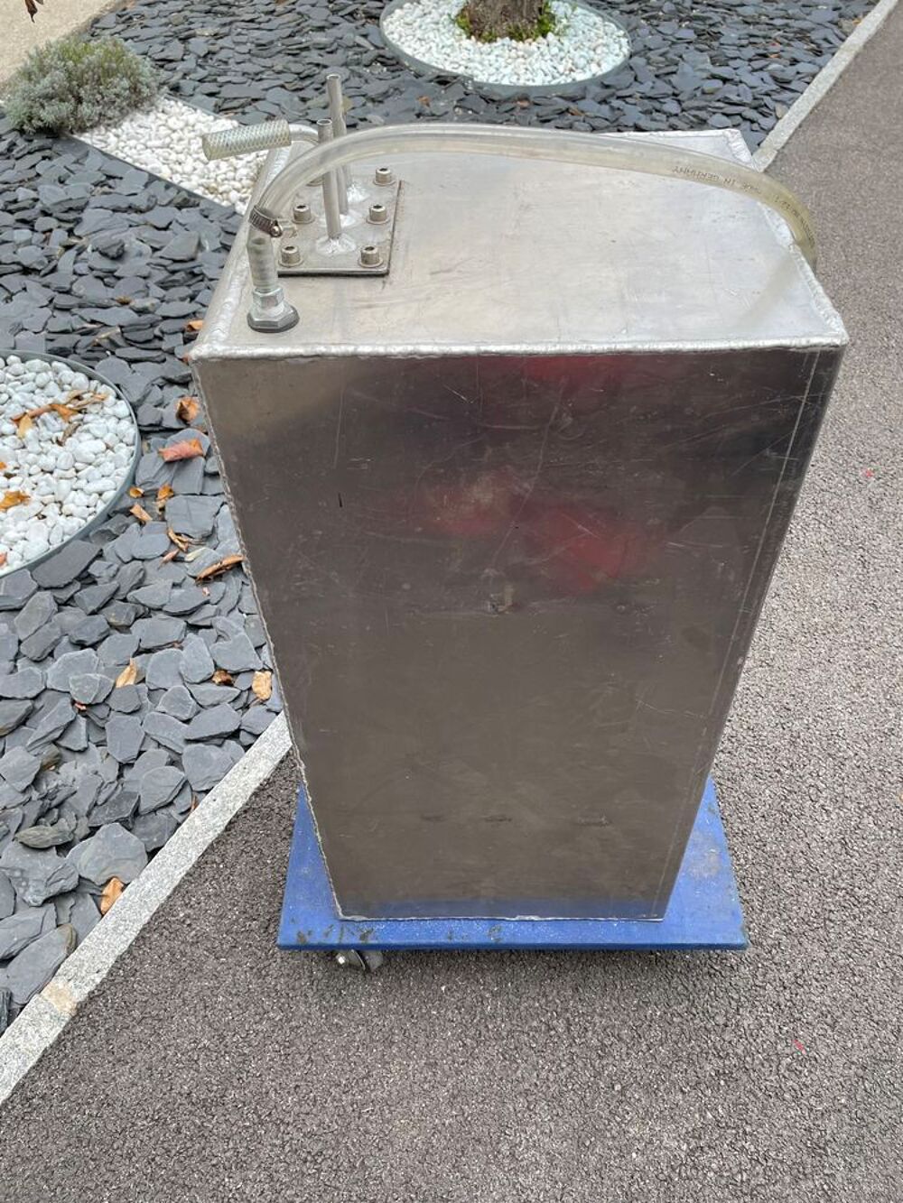 Prototype cuve &agrave; eau pour fourgon ou camion Bricolage