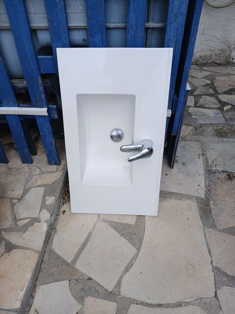 Vasque blanche + robinet 7 Castelnaudary (11)