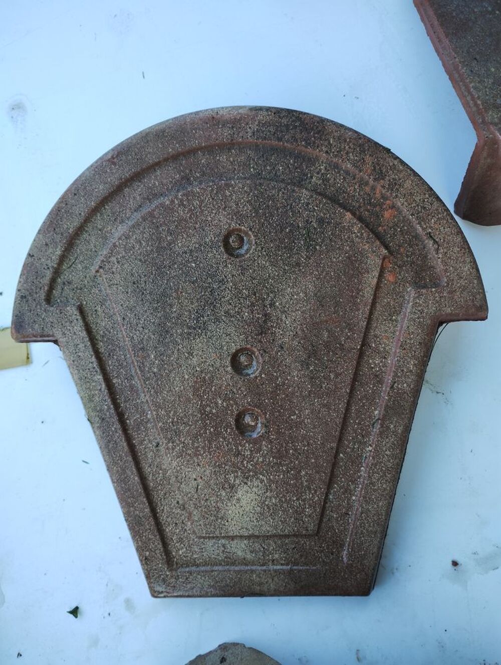 Tuiles Faiti&egrave;res Frontons Rives EDILIANS Bricolage