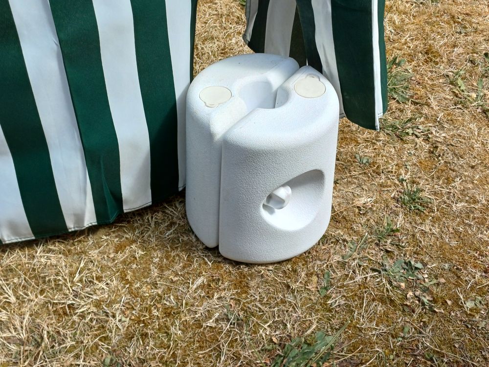 TONNELLE DE JARDIN Meubles