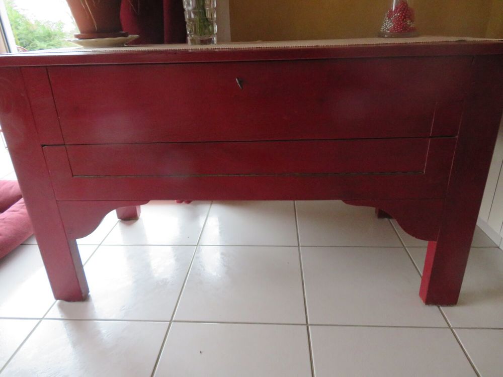 2 COFFRES EN BOIS am&eacute;nag&eacute;s type BERRICHON Meubles