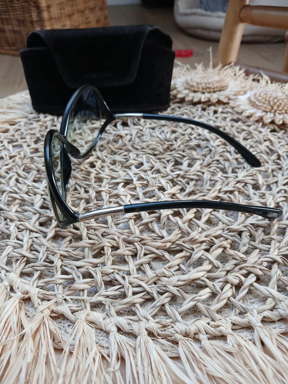 PAIRE DE LUNETTES SOLEIL " Tom Ford " Bijoux et montres