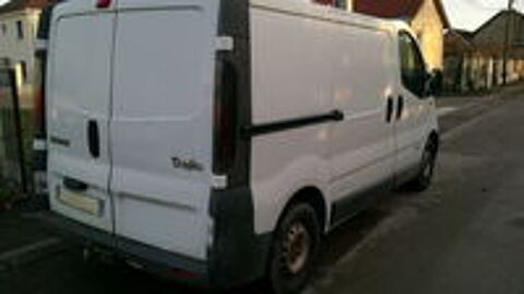 Trafic TRAFIC FGN L1H1 1000 KG 1.9 dCi 80 2002 occasion 10000 Troyes