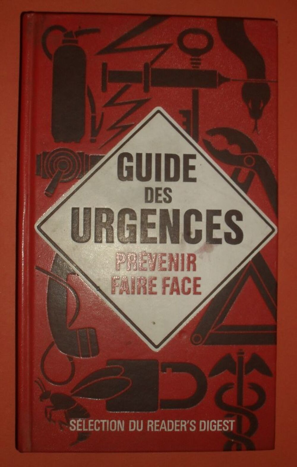 Guide des urgences (1979) Livres et BD