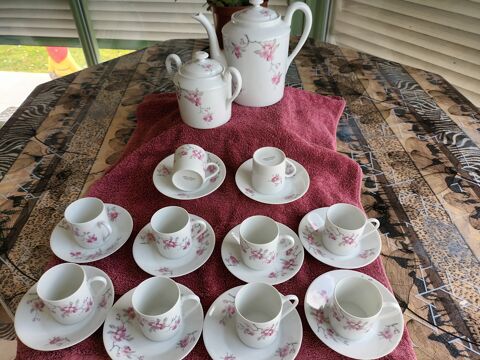 SERVICE A CAFE DE COULEUR BLANCHE 32 Corbeil-Essonnes (91)