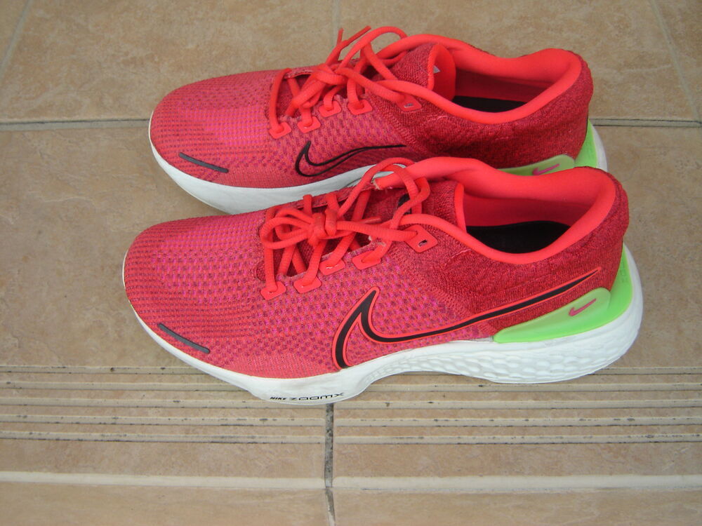 BASKET NIKE ZOOMX RUNNING NEUVE SANS ETIQUETTE Sports