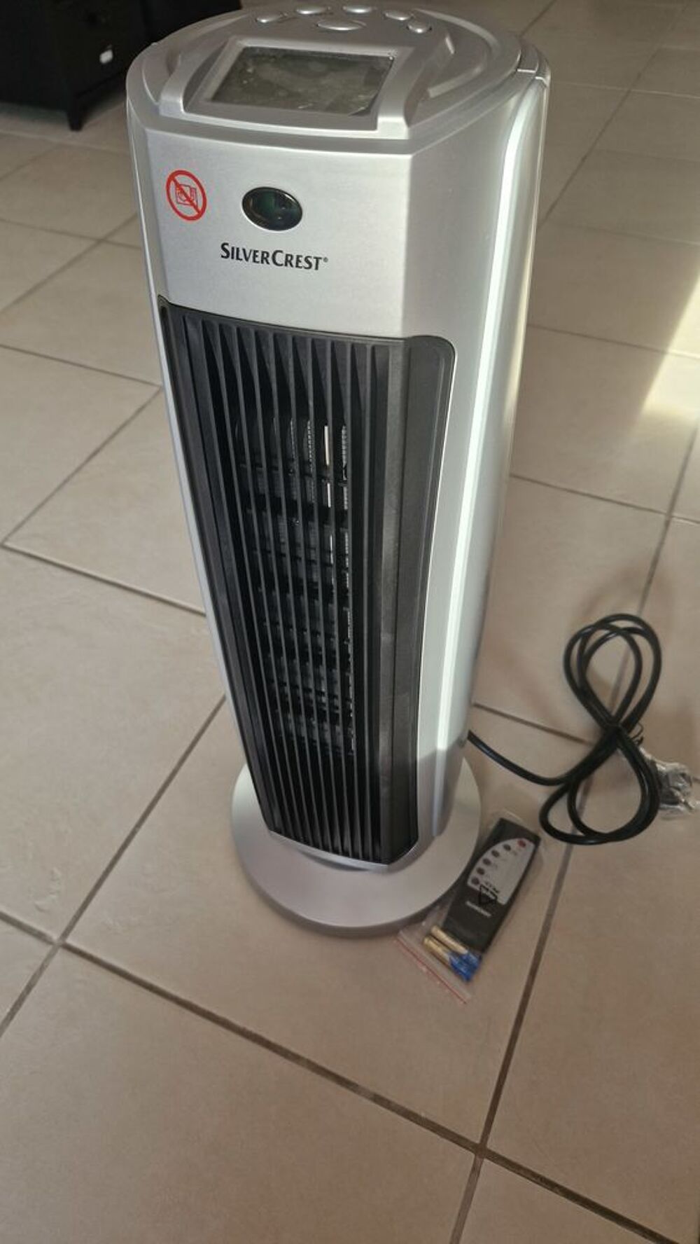 Chauffage c&eacute;ramique colonne SHT 2000 W - Silvercrest Electroménager