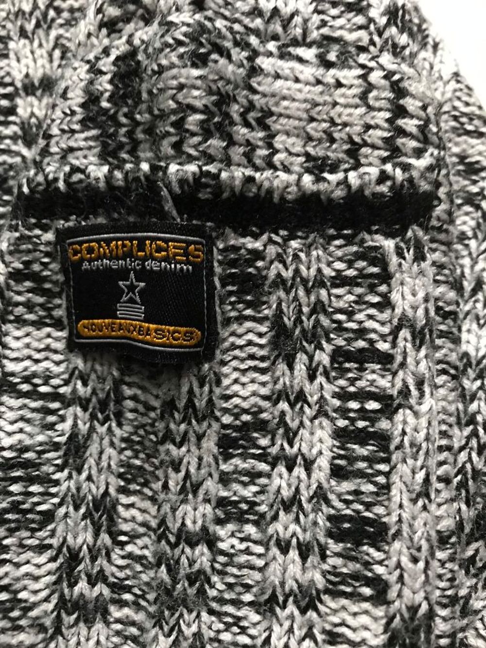 pull col roul&eacute; Mouchet&eacute; COMPLICES 16 ans Vêtements enfants