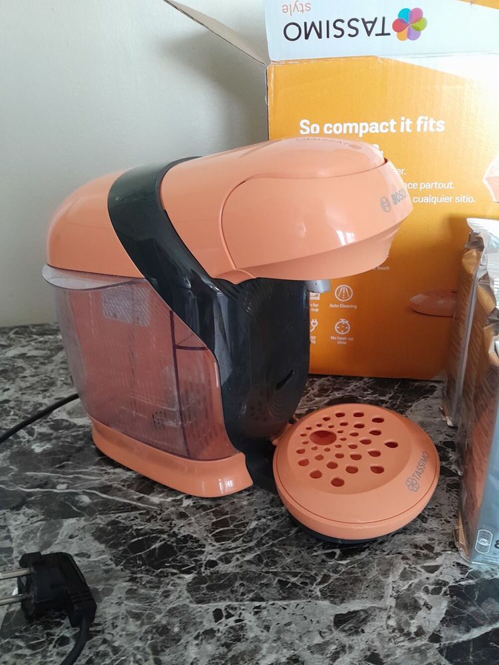 Tassimo tr&egrave;s peu servie Electroménager